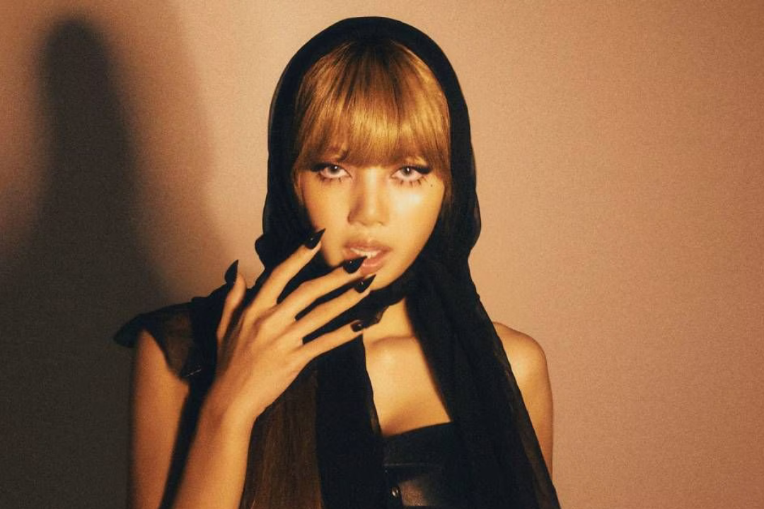 Explore the Global Impact on the K-pop Superstar Lisa