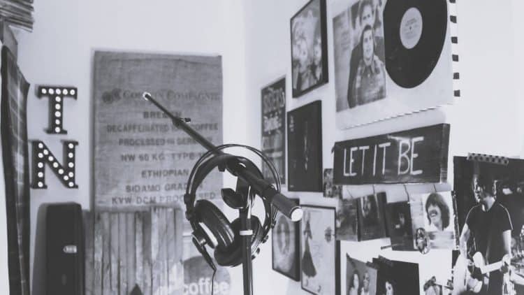 The Rise of Independent Labels and Their Revolution in the Digital Era